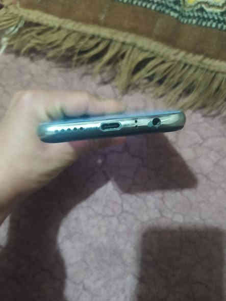 السلام عليكم لدينا تلفون للبيع موبايل زين بكسر باللزقه فطر موبايل اصلي ذاكرتي 128 المكان حديثه خفاجيه سعر 70 شغال عجينه مال بطاريه  10 رقم الهاتف  ***********
