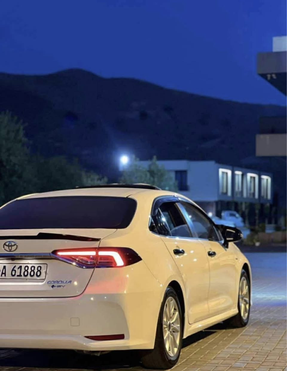 تويتا كرولا هايبرد 2025 رقم كركوك سيارة كلين ماشي13الف شرط تحويل و كالة دفتر بانزين سعر140 وبيها مجال رقم موبايل ***********
