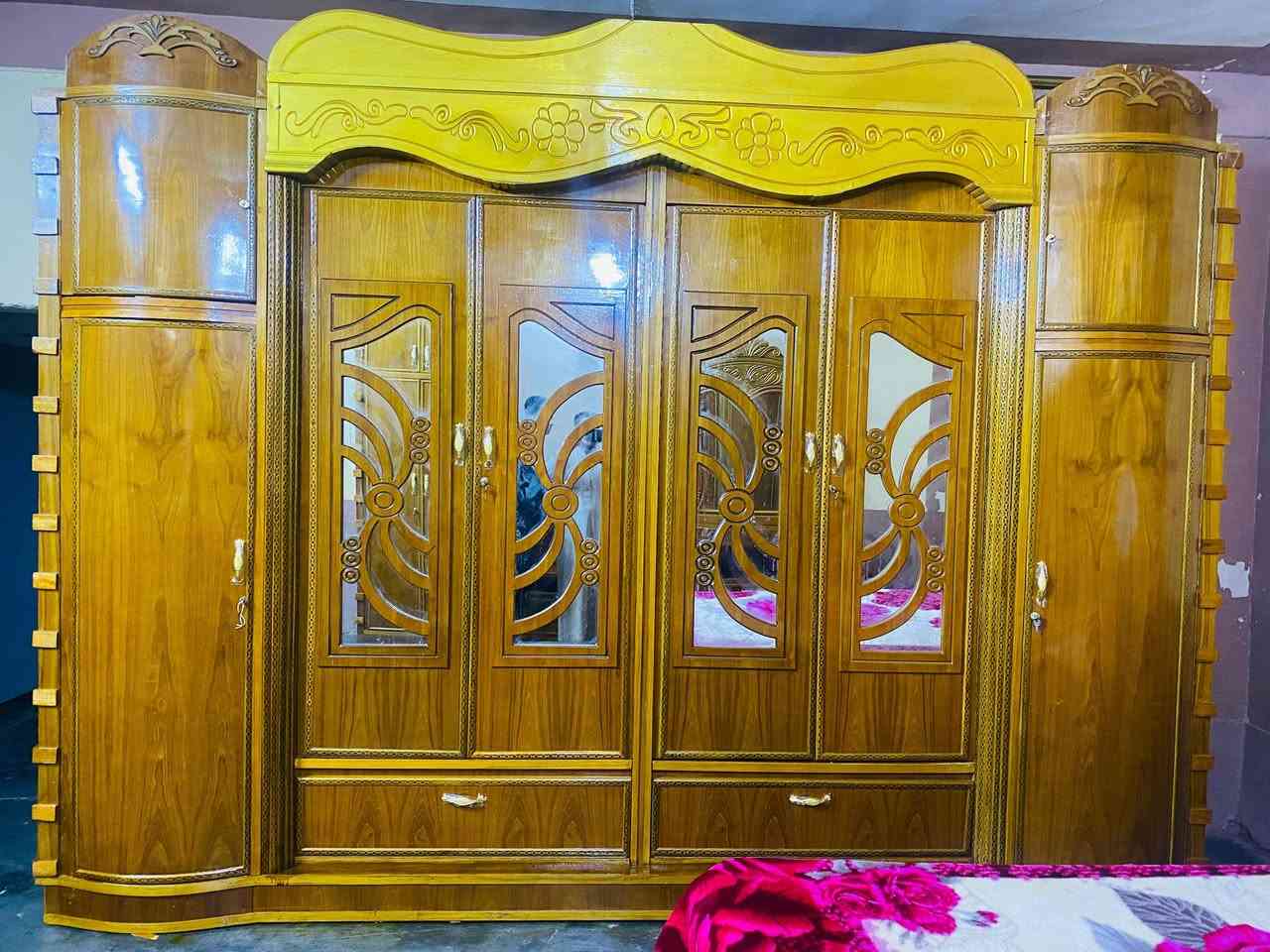 غرفه نوم ملكي صاج عراقي فصال نظيفه فول للاستفسار الاتصال على الرقم ***********
