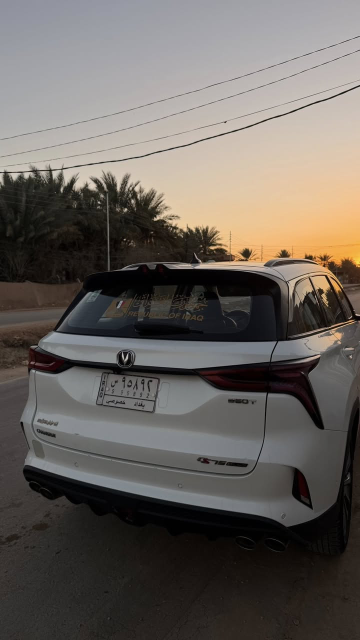 سلام عليكم شانجان cs75 بلس موديل 2022
بيها بابين تعديل بارد وصبغ والجاملغ 
ومبدل كازكيت ماشية 150 الف 

رقم بغداد
وباقي المواصفات معروفه للشانجان 75 بلس 

السعر 145 المكان كربلاء /***********
