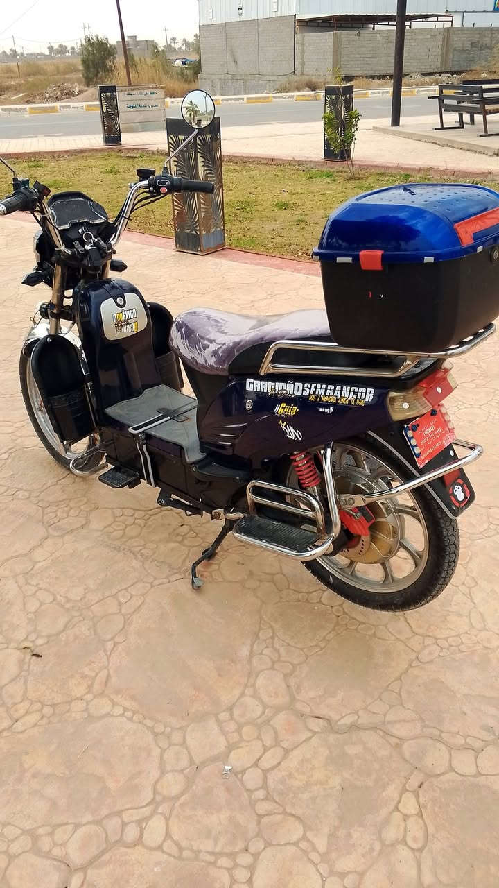 دراجه هارلي للبيع سعر 400وبيه مجال قليل للشراي بطاريات يقرن 10 كلهن كهرباياته شقاله كله بصمات عدد 2تشقيل عن بعد للستفسار ***********. ***********
