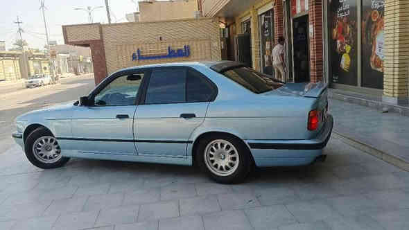 السلام عليكم ورحمة الله وبركاته 
بيم 525
رقم بغداد تحويل 
موديل 1990
مصبوغة عام بدون ضربه 
محرك 25 مفتوح 
محرك كير صدر خير من الله 
تخم تاير 
دبل جكماجه 
تبريد ثلج 🥶🥶 
السعر 50 
مجال قليل 
المكان بغداد 
***********
