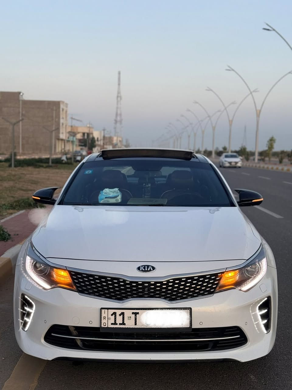 اوبتما 2016 خليجي
فئة جيتي لاين فول مواصفات 1/1
مكفولة من الصبغ والتبديل كفالة عامة 
فقط دعاميات بخ  الكشر كفاله 
.بصمة تشغيل و بصمة ابواب 
.بنوراما
.خمسة كامرات جانبيه + إماميه + خلفيه 
.كشنات جلد لون ماروني 
.داخل احمر بلاد 
.كشنات كهرباء + تبريد تدفئه كل الكشنات 
.هندبريك بصمة 
.كشن خزن ميموري 
.رادارات بلمري
.تدفئه ستيرن 
.حساسات إماميه + خلفيه 
.اريل افتيشن 
.شحن لاسلكي 
.بردات خلفيه 
.شاشه عرض بلاديه 
.فول تحكم ستيرن + شفتات 
.زنون عالي ناصي 
.تبريد بيانو 
.ثلاث انضمة قيادة 
.محرك 2400
.تخم تايرات جديده
السياره بيها مواصفات هوايه 
السياره جديده بمعنى الكلمة تجي وتشوفها 
رقم بغداد جديد باسمي دولي هزه وسنويه جدد تحويل ثاني يوم
السعر174 وبيها  مجال 
مكان رمادي
***********
