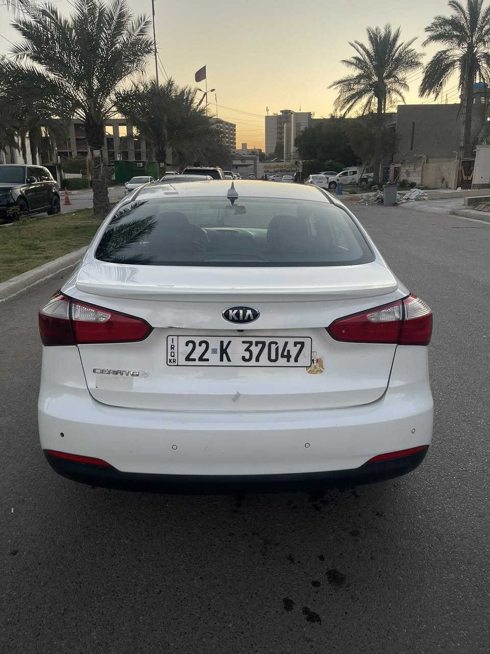 كيا سيراتو 2014 محرك 2000 دوش المرغوب
ويل كب ، حساسات امامي خلفي 
اشاير بالمري +مري شفط
قطعتين تبريد تحكم ستيرن
تدفئة تبريد كله شغال وخير من الله
السيارة بأسمي هزة وبراد جديد ل2027
مكانها البياع حي الشهداء 
سعرها ١٢٠ وبيها مجال جداً بسيط
***********
