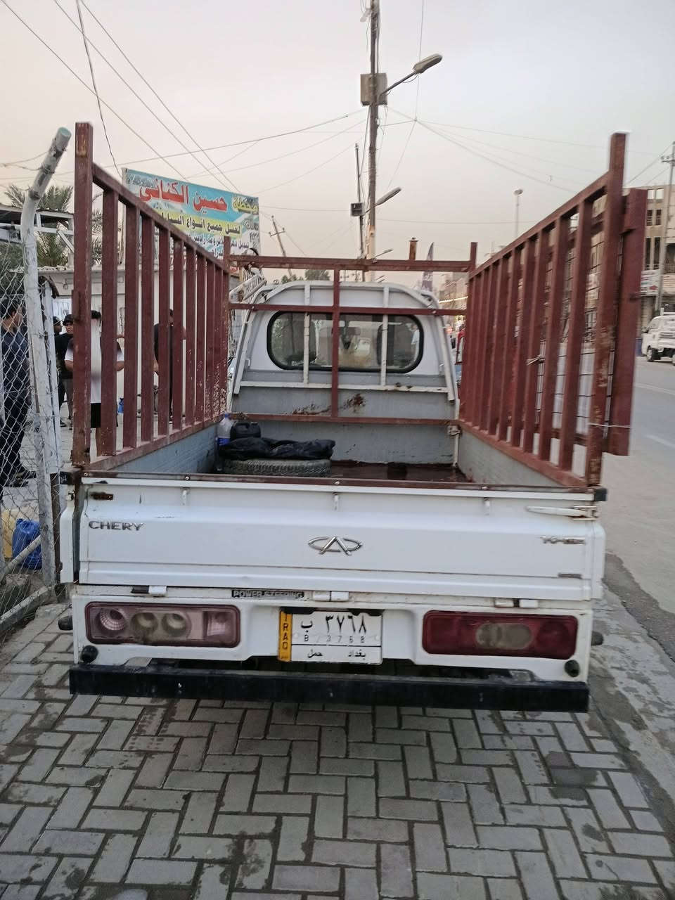السلام عليكم شيري حمل ١طن موديل ٢٠١١ رقم بغداد للبيع السعر ٣٦ ورقة للإستفسار الاتصال ***********
