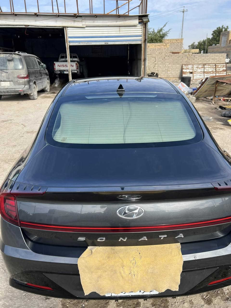 السلام عليكم سوناتا موديل 21 فول مواصفات عدا الفتحه محرك 2500 رقم بصره معوقيين وكاله يسويلك السعر 145 وبيها مجال بصيط السونار مرفق مع الصور للاتصال ***********
