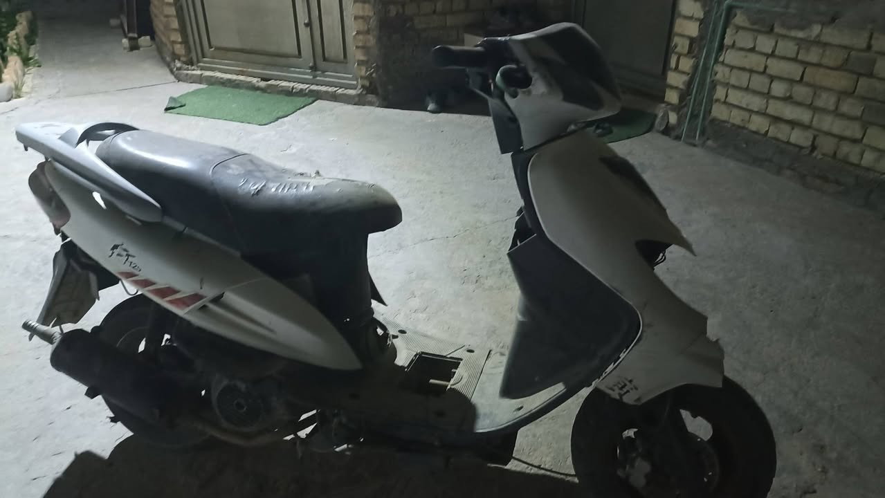 سلام عليكم سايم ام عيون لاطشه مكينة 
+كابريتر  جديده رقمي***********
