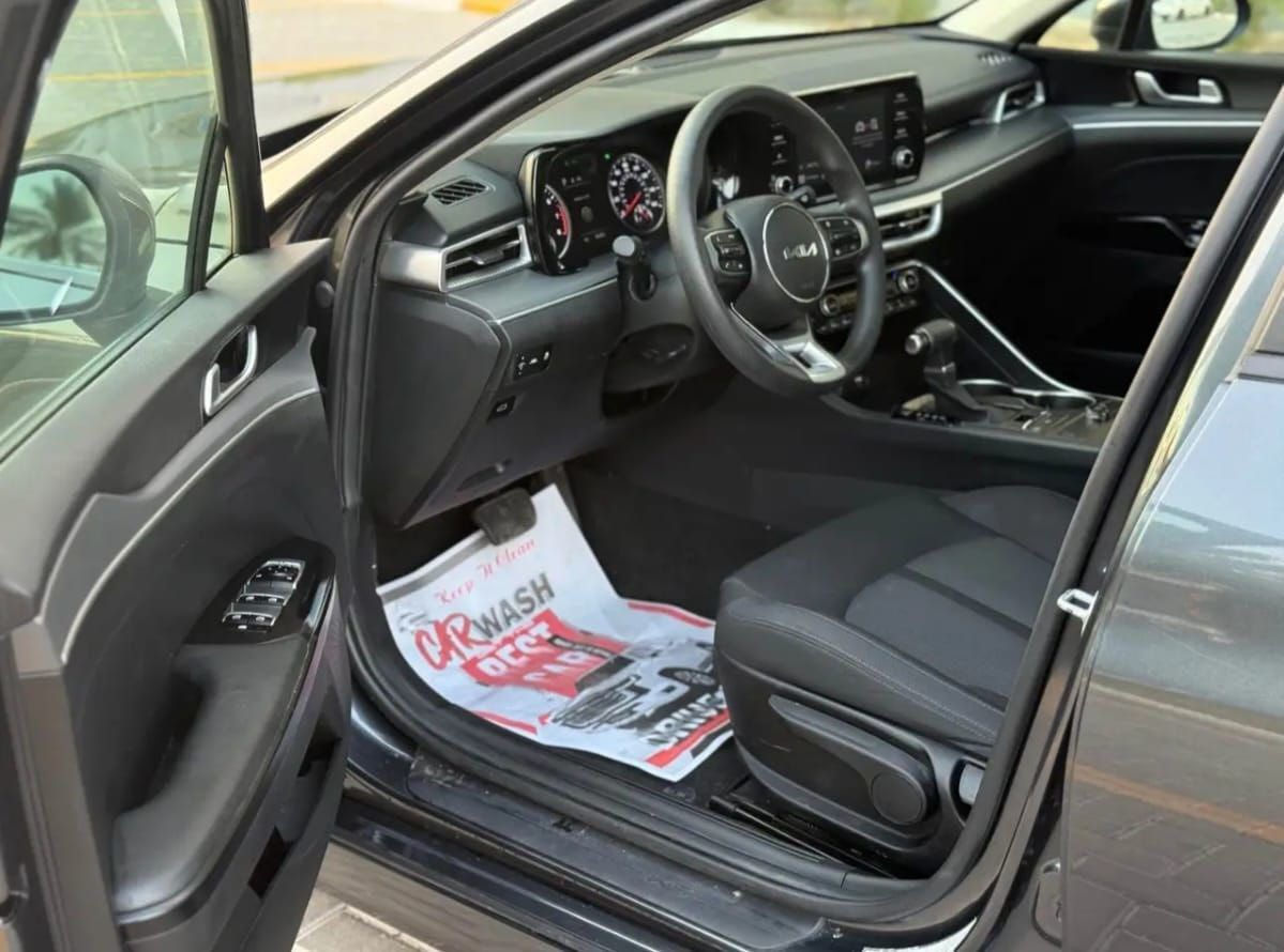 كي فايف٢٠٢٢ معوقين سياره بيه ٣ قطع مبدله سياره حلوه ماشيه ٥٧الف  سعر ١٣٣                 ***********
