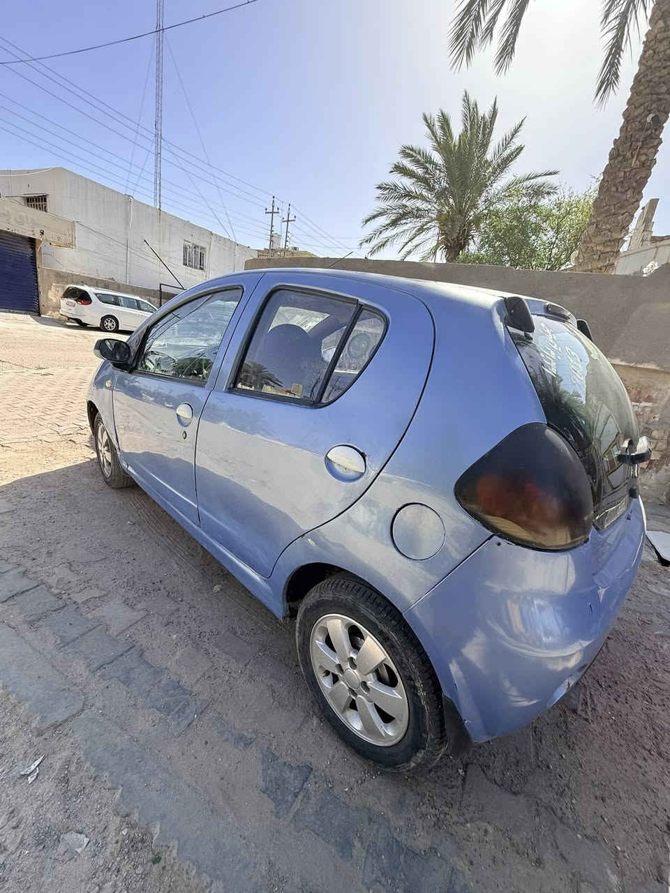جيلي باندا مديل ٢٠٠١٣ 
كير ومكينه كورلا مكفولات 
مصبوغه صبغ عام لجماليه 
بيها ضربه خفيفه بالجاملغ الامامي  ومصلح ع لبارد
السعر ٣٦ وبيها مجال 
راعيها بالبصره


**إذا كنت صاحب هذا الإعلان وتريد حذفه لأي سبب، رجاءا أرسل رسالة إلى الدعم الفني**