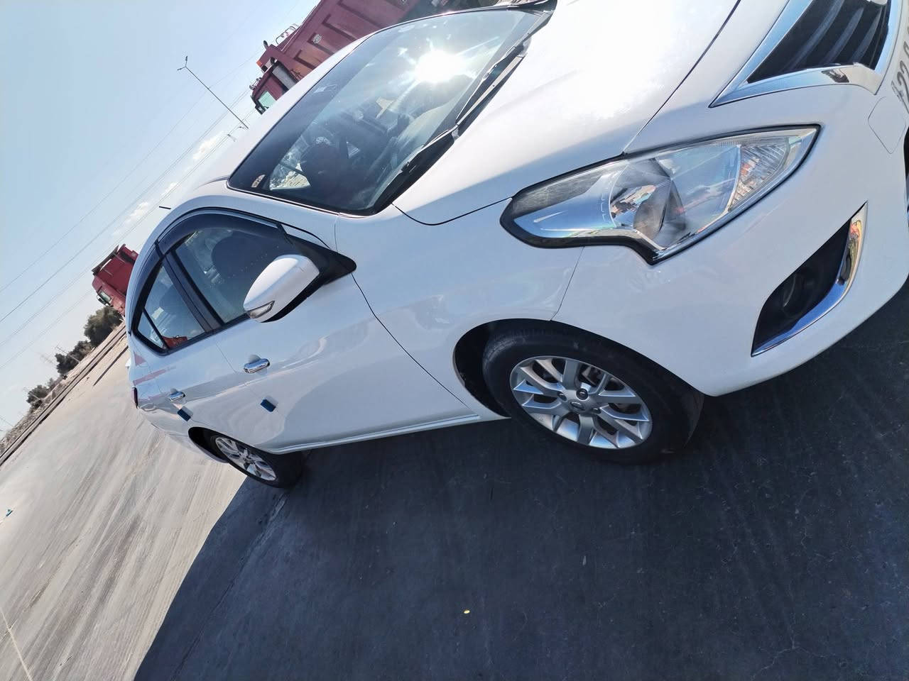 نيسان سني مصري 2023
كفاله عامه فقط الدعاميه الأمامية مبدله
الباقي كفاله اربع جام كهرباء قطعتين تبريد شاشة كامره وتحكم ستيرن حساسات خلفيه ويل كب السيارة جديده وحلوه مكينه حداديه جديده
العنوان نجف الاشرف 
السعر 117 وبيها مجال
الرقم
***********
