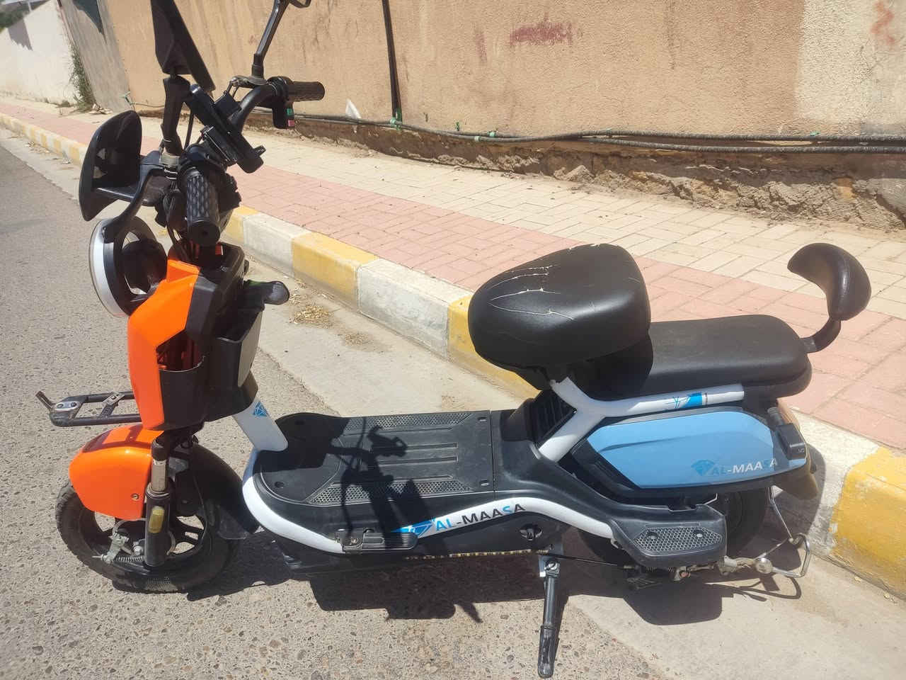 سلام عليكم باسكال شحن للبيع
السعر 250وبي مجال للاستفسار *********** بطاريات نضاف
