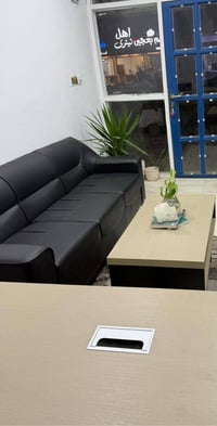 مكتب نظيف • سبلت طنين • كنب ٥ مقاعد