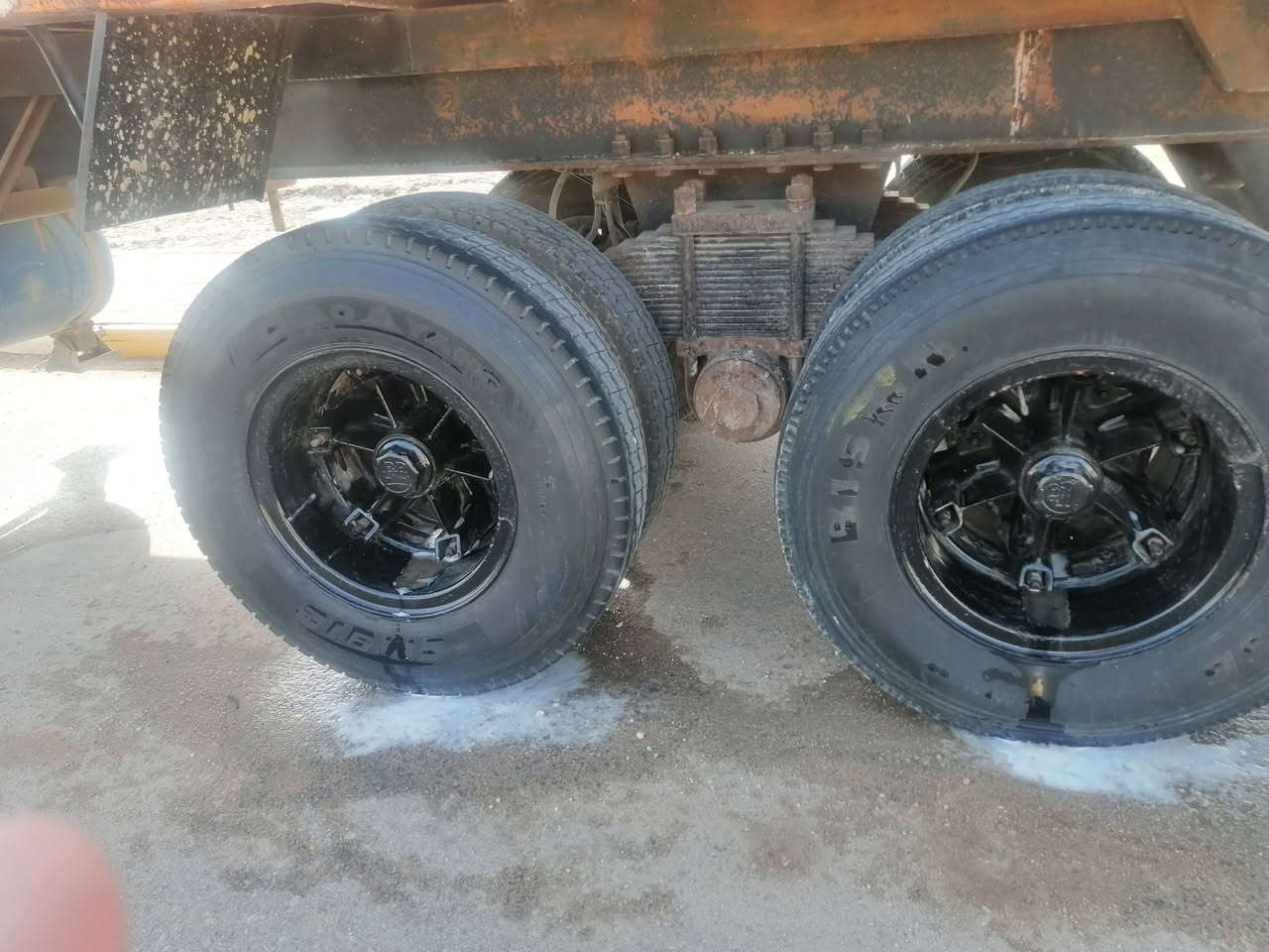 السلام عليكم عربانه لبيع ناصرالحمد مكفوله تخم تاير جاهزه ***********
