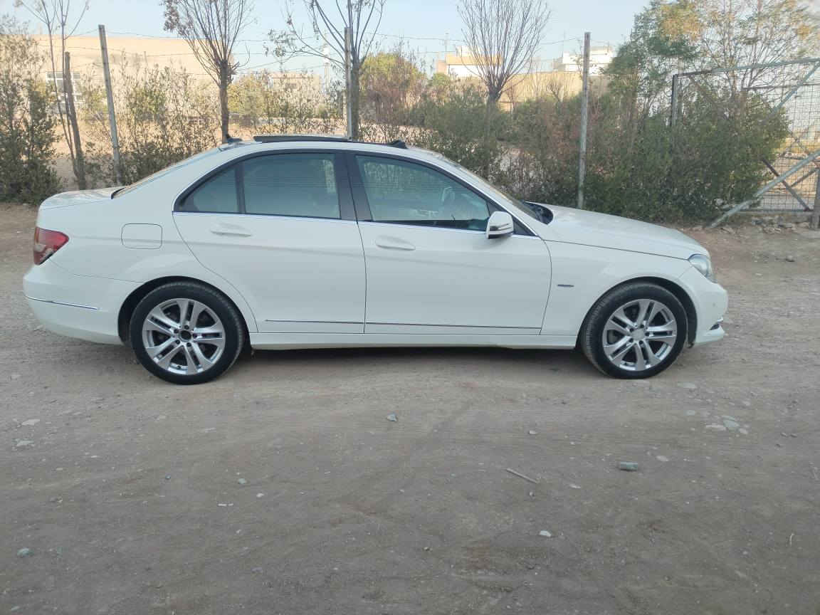 فول فول مواصفات بەبێ بۆیاغ بێ لێدران  چوار پستۆن تۆربو 
دوو سویج زمانی دولی سفری شریکەی هەولێرە
گێرمکینە کارەباییات هەمووی بەشەرت مواصفاتیش ناژمێردرێ کە گۆتت فول معروفە  لە مرسیدس  بەناوی خۆمە راستەوخۆ بەناوی دەکەم 
ماوەی ڕۆیشتن 216000 km
تێبینی هەندی ناو لەپی دەست ساردی هەیە لەتەنیشت بەگ لایت
ناونیشان هەولێر 
ژمارە مۆبایل واتس اپ *********** أربيل, العراق

