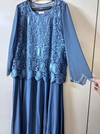 فستان خاص • قياس ٥٤ • ملبوس مره