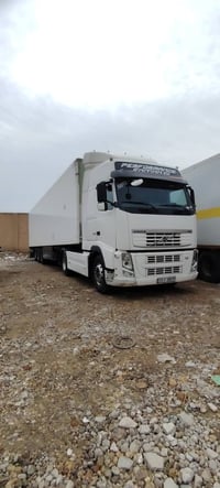 فالفو البيع موديل 2010 تخم تاير سنويه مجدده 2029 جاهز الشغل 0772430421...