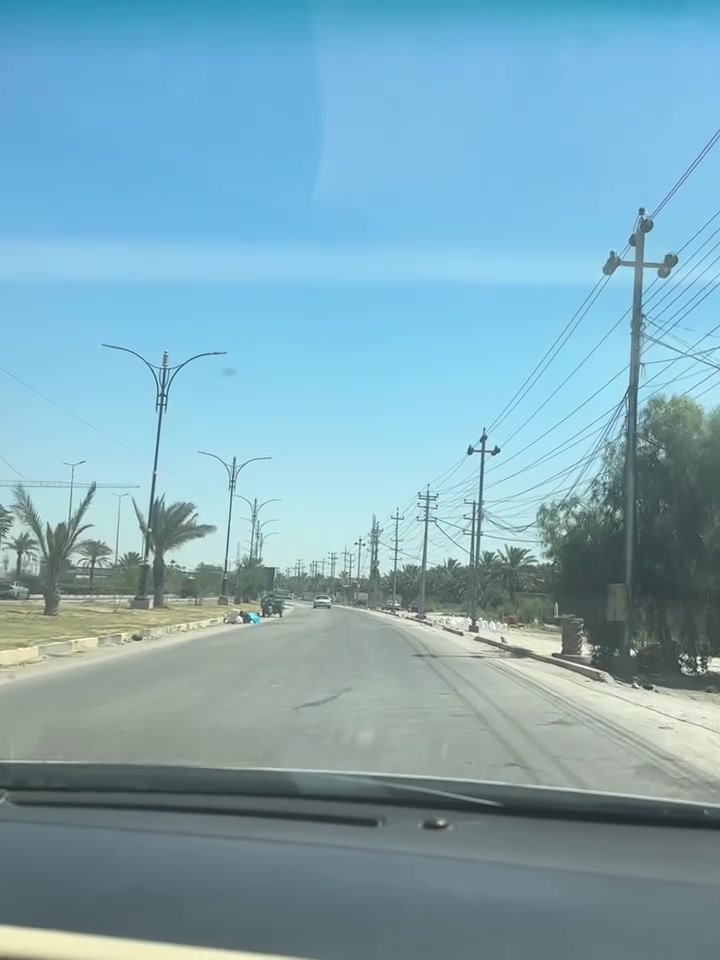 سلام عليكم متوفر قطعه تجاريه للبيع المساحه 1500متر بسند فقط 3000متر قطعه تجاريه على شارع بغداد بسايد خروج من كربلاء إلى بغداد الوجه 20باقي نزال موقع كلش مميز عمود 108مقابيل جامعه وارث الانبياء سعر المتر ب 1650مع مجال للاستفسار ***********.   ***********
