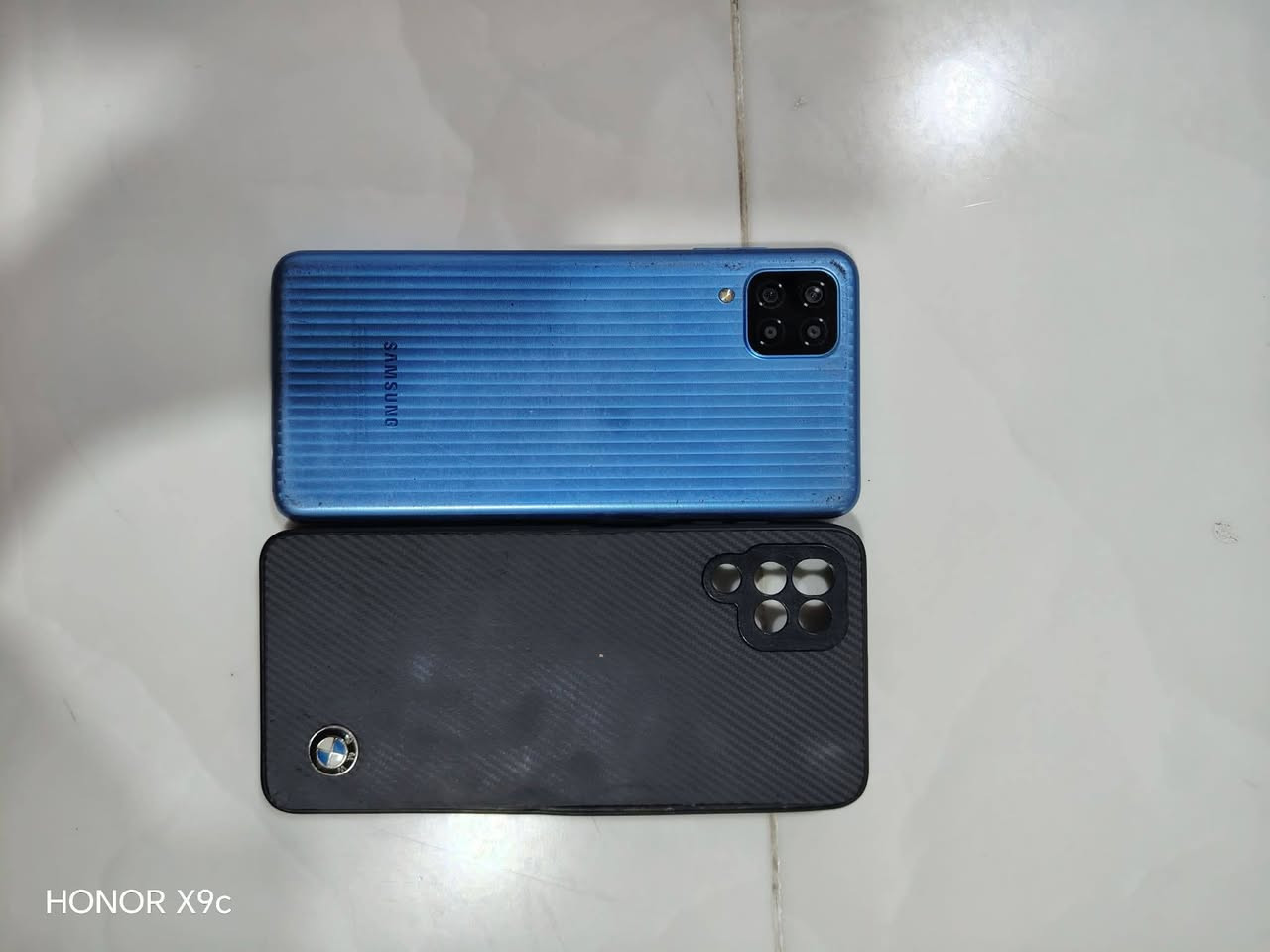 SAMSUNG M12 
للبيع 
كله بلادي فقط شاشه مكسوره 
ذاكره 128
***********
