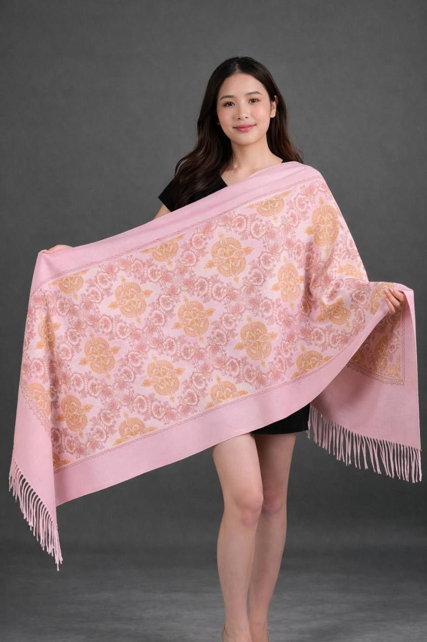 🤍 شال الكشمير المطرّز:
✨ فخامة تليق بذوقك الراقي ✨
شال كشمير مطرّز بنقوش ذهبية أنيقة
دفا ناعم، ملمس فاخر، وأناقة تبقى ✨
ينلبس بكل المناسبات ويكمّل الإطلالة من غير تعب
🔥 عرض خاص لفترة محدودة 🔥
السعر مغري والكمية محدودة
لا تفوّتين الفرصة وخلي أناقتك تحچي عنك 🤍🖤
📩 للطلب والاستفسار مراسلتنا***********
🚚 توصيل لجميع المحافظات
