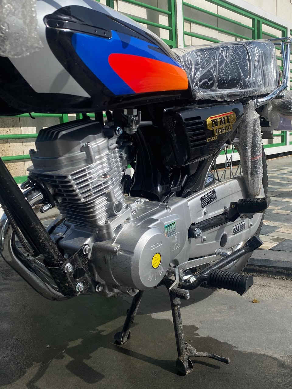 سلام عليكم دراجه ناما 2026 جديدة دراجة ماصارلها سبوع من نازلة من رمبة ممشاها 225 كيلو اول تبديلة دهن الها اوراقها اصولية 
سعر 800 وبيها مجال 
للاستفسار 
***********
