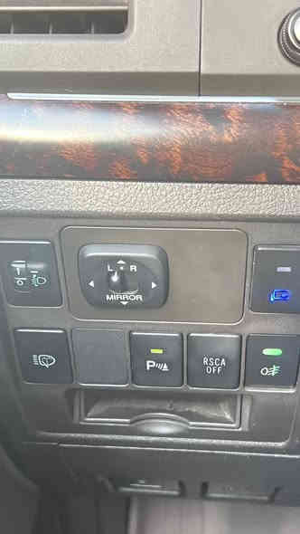 لاندكروزر VXR فول مواصفات 
الموديل 2010
السيارة كفالة 
جميع التفاصيل بالصور 
للتواصل ***********
