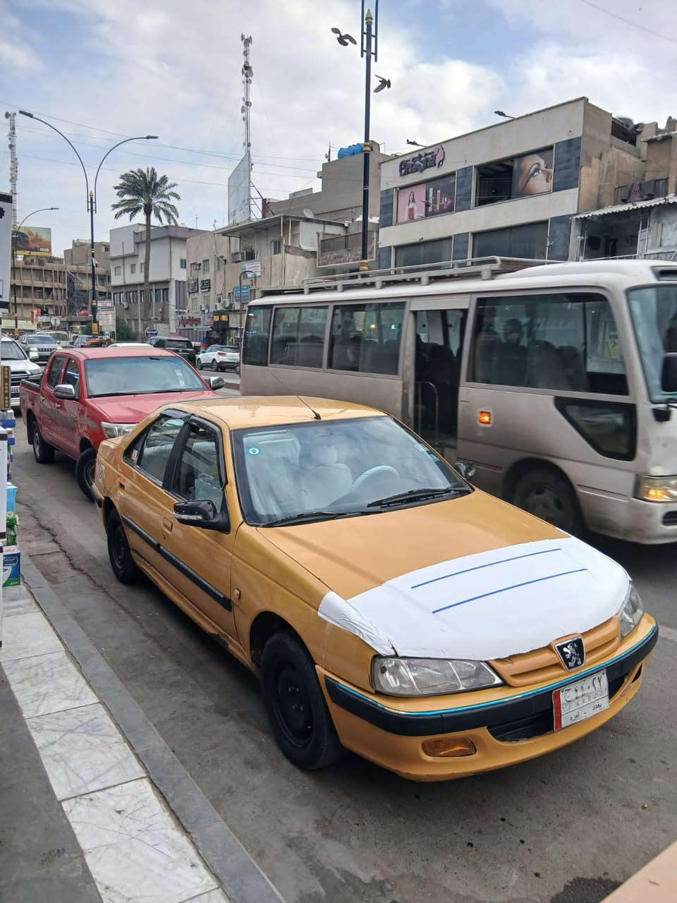 السلام عليكم بيجو بارص 2016 كير مكينه تبريد كهربائيات خير من الله كلها شغاله مناقصها شي السياره جاهزه كبل لشارع تحويل ثاني يوم هيئه غرامات مصفره المكان بغداد السعر 43 وبيها مجال لطيبين حك الجيه اي استفسار اتصل وبل خدمه ***********
