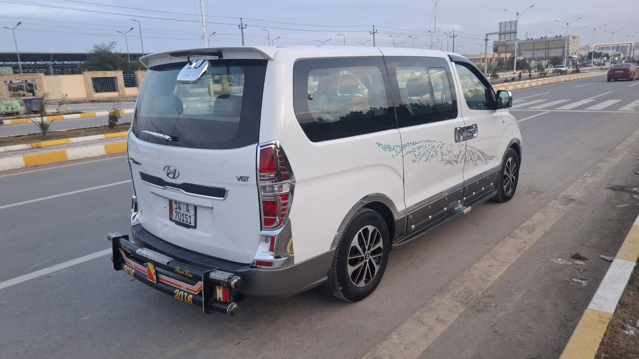 سلام عليكم ستاركس للبيع 2016 مسكر اصل سبلاين رقم بصره نكليزي سنويه ال2028 ،. السعر210وبيه مجال مكان سياره ناصريه مركز 
***********
