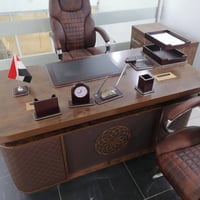 ميز مكتب مقاس ١٦٠ جديد ميز مكتب فخم وياه طبلة مالتي السعر ٥٠٠ الف للتو...