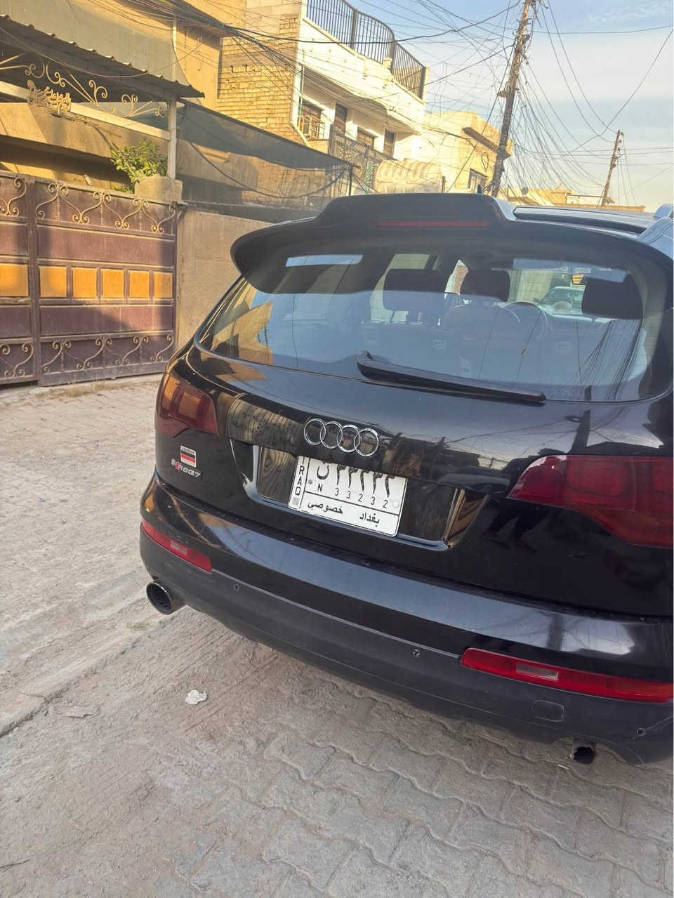 السلام عليكم بيع او مراوس اودي Q7 موديل ٢٠٠٧ بغداد سنويه لل٢٨ سبعه راكب فول مواصفات لل اخير فور ويل مكينه جديده شديت مال حاويه قبل شهر كير جديد شفتات ستيرن بنوراما بدلت المكينه وراح الغاز مال التبريد والكنترول وكف اعتقد فيوز ماوديته بعد بيهة خربطه تك مكينه ٣٦٠٠ سته سلندر اقتصاديه كلش بيهة قطعه وحده فقط الباب الخلف السايق معروضه ٨٣ مكاني بغداد الدوره *********** Colombo, Sri Lanka
