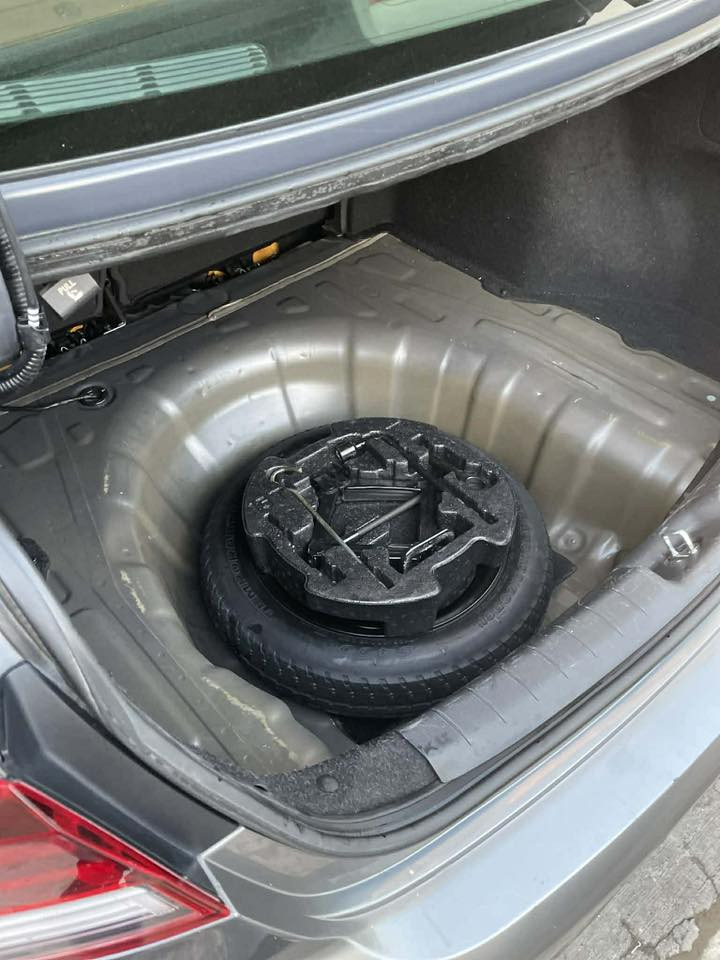 السلام عليكم النترة 2019 وارد امريكي محرك دوش الحادث موجود بالصور السيارة بيها صبغ قطعتين بنيد وجاملغ مكان السيارة بغداد زيونة السعر 138 وبيها مجال ورقم ***********
