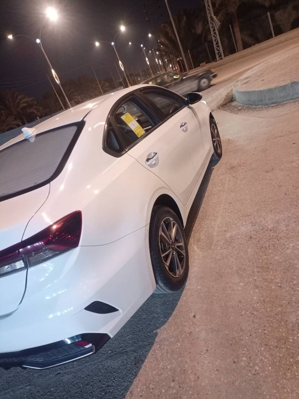 سلام عليكم سياره K3موديل 22 كفاله عامه حره ماشيه 8000زيرو فول مواصفات مكاني ناصريه  ***********
