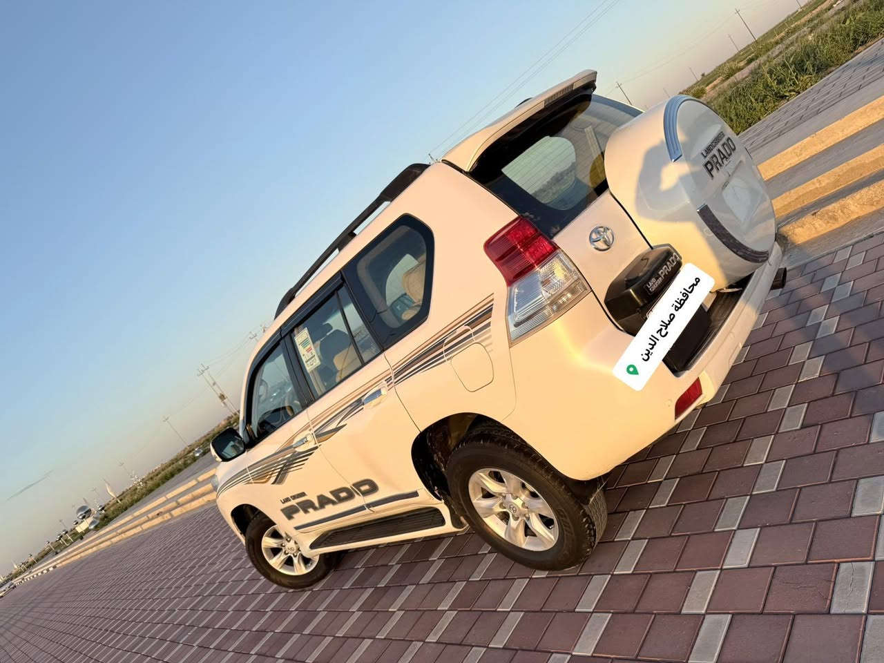 لاندكروز برادو 2010 خليجي مكفوله من الصبغ بيهه شويه بارد كير محرك مكفول السعر 195 وبيه مجال  رقم بغداد جديد السيارة احلى من صور
الاتصال ***********
