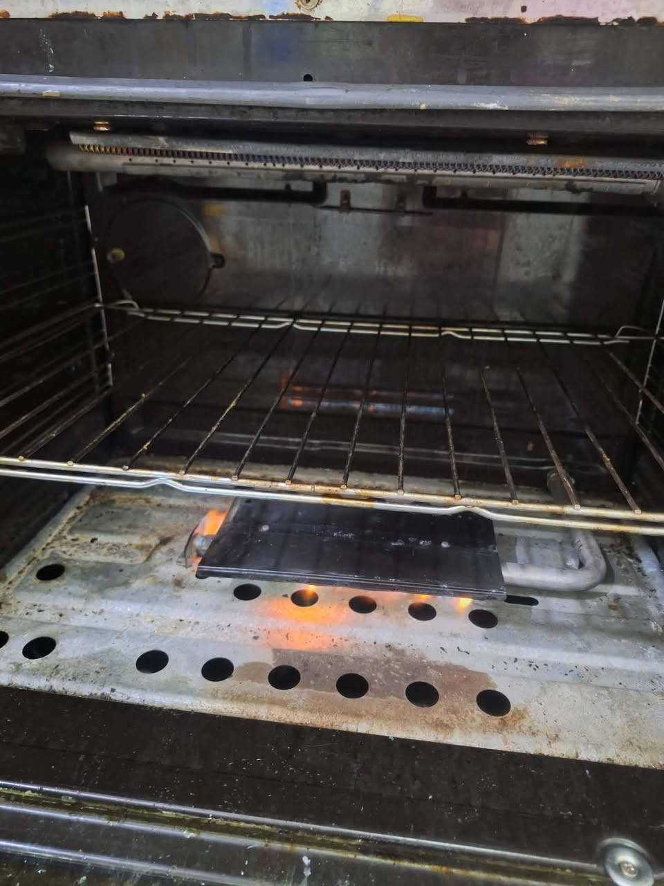 #ياالله يارزاق 🤲🏻 أخوان مصدر رزقي فقط الشراي يتفضل لطفا🌹نظافه 80/💯📢📢


**إذا كنت صاحب هذا الإعلان وتريد حذفه لأي سبب، رجاءا أرسل رسالة إلى الدعم الفني**