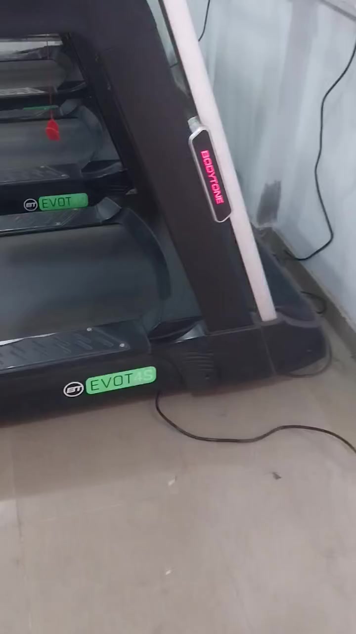 💥💥اللهم صلى على النبى💥💥
٣ مشايات اسبانى  Evot4s الرهيبة
وزن مفتوح موتور ٧ حصان  تشغيل ٢٤ ساعة
سرعة ٢٤  مزودة بانكلاين ٢٠ مستوى 
المشايات بنظام اندرويد  لسة بلزقة الفريم 
٣ دبابات بمعنى كلمة دبابة لهواة الفخامة
للاتصال والاستعلام 👇👇👇
01010195795/01200872297
كابتن جمال عبد العظيم 
طنطا


**إذا كنت صاحب هذا الإعلان وتريد حذفه لأي سبب، رجاءا أرسل رسالة إلى الدعم الفني**