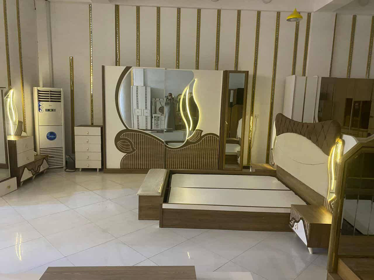 غرفه نوم تركي ٨ قطعه جديد مامستخدمه 
اناره بالكومديات وميز التواليت والكنتور بسعر مناسب جدا
٤٧٥ الف نجف @إشارة


**إذا كنت صاحب هذا الإعلان وتريد حذفه لأي سبب، رجاءا أرسل رسالة إلى الدعم الفني**