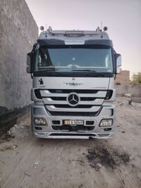 اكتروس • موديل ٢٠٠٦ • ٤محاور