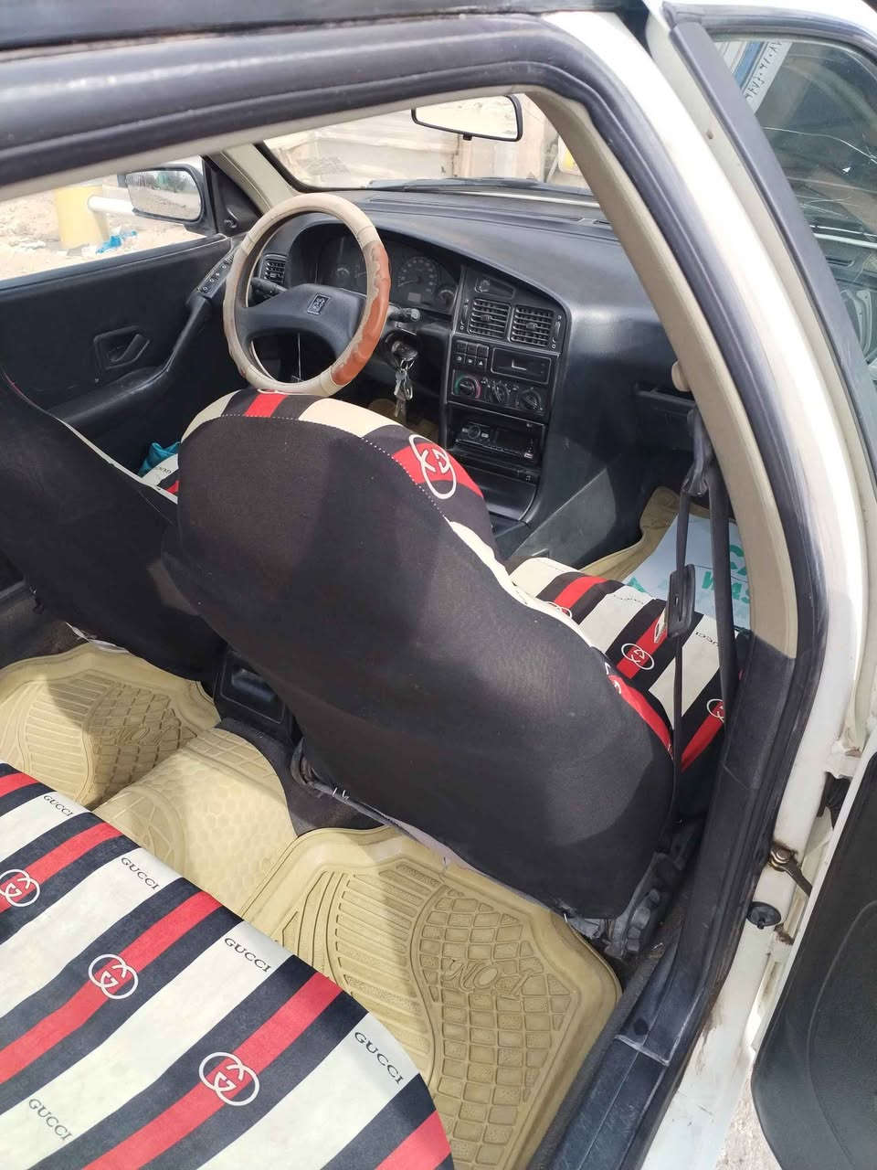 بيجو روى 2009 نجف رقم الجديد بأسمي مكفوله من الضربه والصبغ للستفسار *********** النجف, العراق
