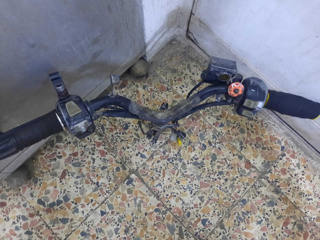 سلام عليكم ستيرن ماكس عدله بلادي مقفل جيب وشد ٣٠ قفله مكاني بغداد لبياع


**إذا كنت صاحب هذا الإعلان وتريد حذفه لأي سبب، رجاءا أرسل رسالة إلى الدعم الفني**