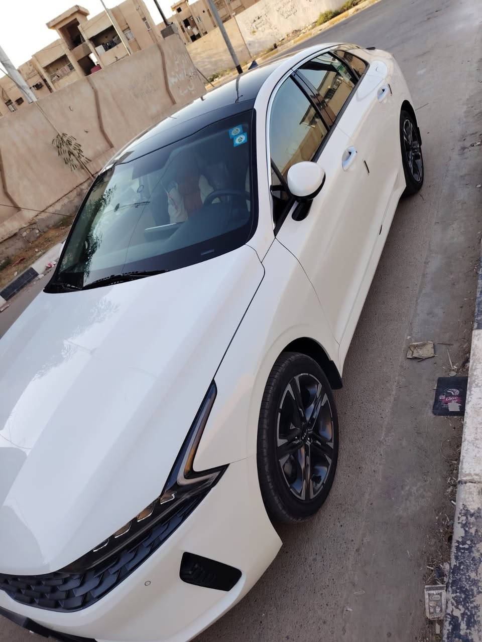 السلام عليكم 
                  k5 
خليجي موديل 2023 رقم بغداد بسمي محرك 2000 دوش سياره كامل مواصفات بانوراما ماشيه 58 الف قابل للزيادة سياره جديده احلى من الصور للاستفسار
***********
