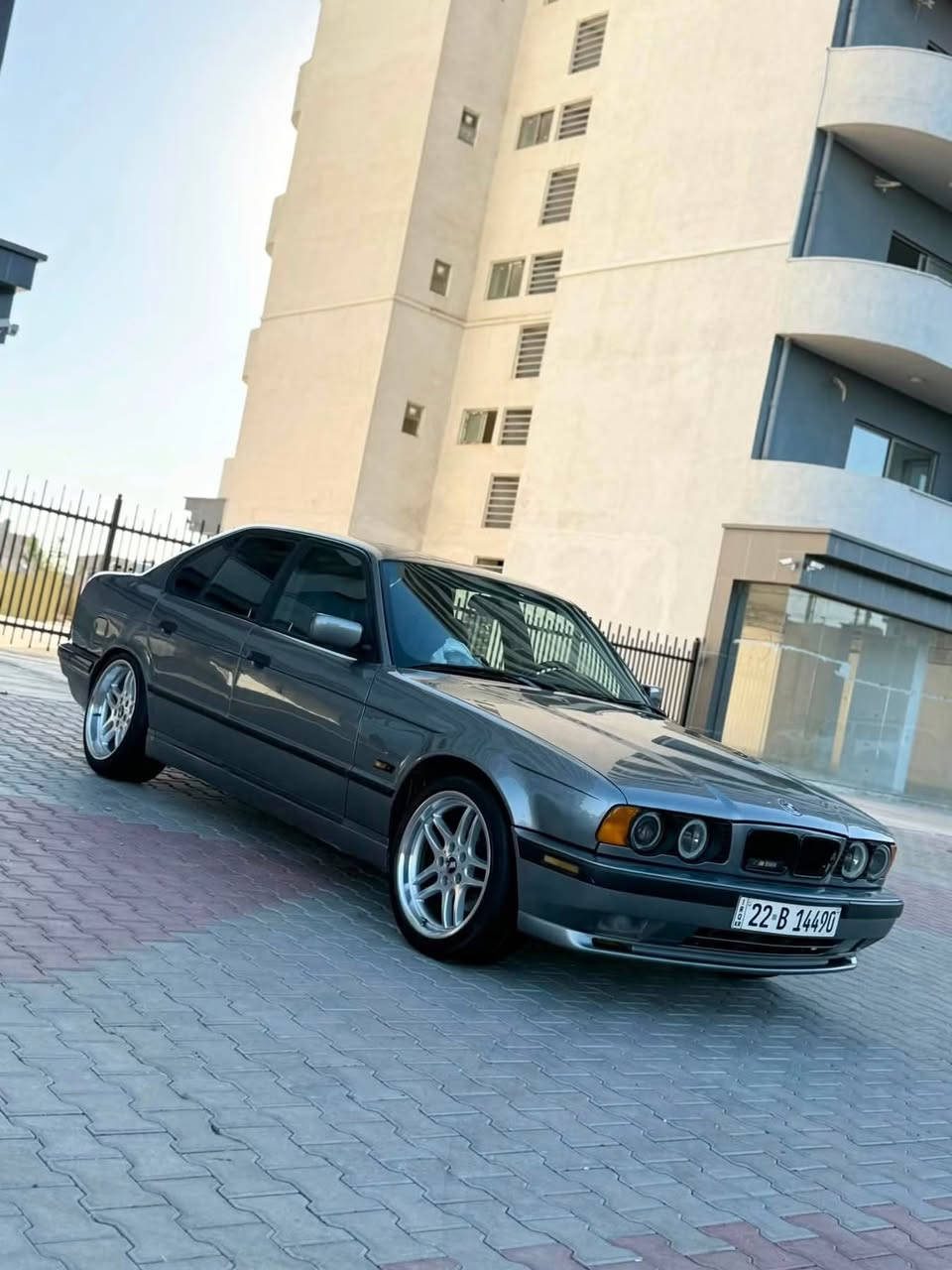السلام عليكم BMW 525i مسكر فانوس موديل 1993 تبريد ثلج حدايده جديده تايرات تخم جديد وياله M بجم عريض رقم اربيل الجديد شرط التحويل منضومه زنون كامل كير اوتماتيك شرط كير ومحرك صبغ عام جماليه داخل جلد بدون فتحه تشغيل عن بعد سنتر لك سياره ماناقصها برغي شغل واطلع 
السعر 70 ورقه للتواصل على الرقم 0784485556 راجائاً تفاصيل مذكوره كامله مو شراي لاتتصل السياره بعد احله من الصور


**إذا كنت صاحب هذا الإعلان وتريد حذفه لأي سبب، رجاءا أرسل رسالة إلى الدعم الفني**