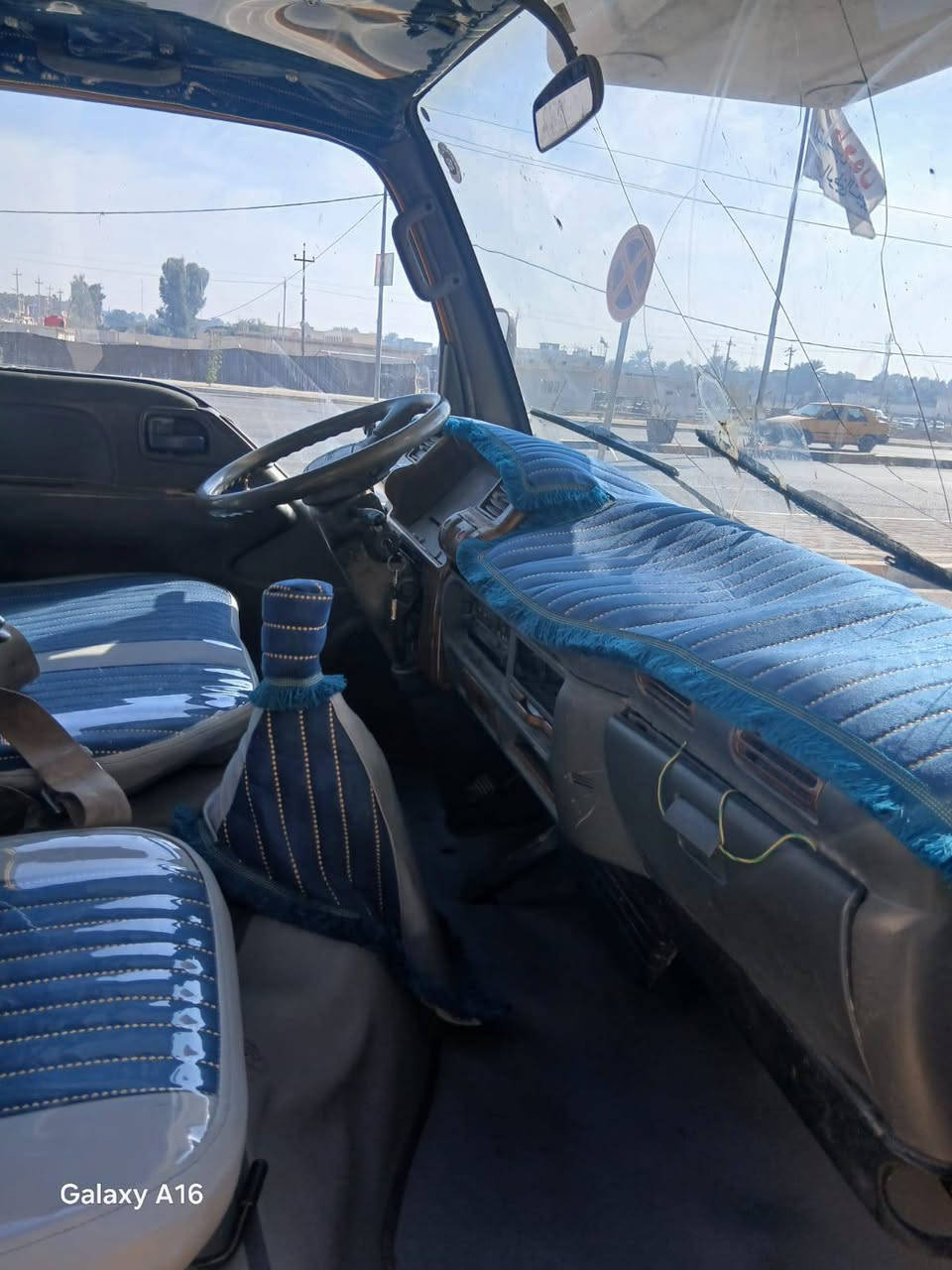 السلام عليكم ازوزه هيدروليك سياره جاهزه من كلشي مابيها نقص برغي مكينه يم ونوزل  ***********
