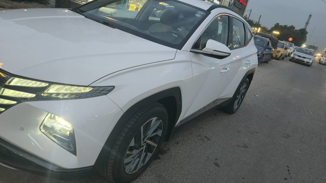 توسان خليجي للبيع موديل ٢٢ رقم اربيل ماشية ٦٨كيلو مكان السياره بغداد ***********
