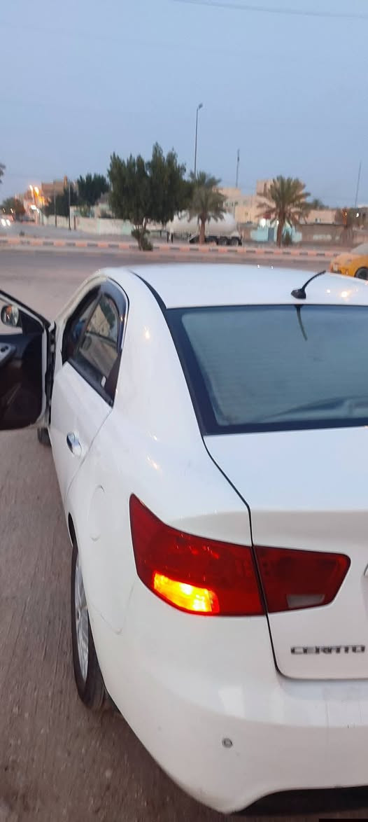 سيراتو للبيع سعر 75
رقم اربيل قديم 
صبغ حزام 
سيارة جاهزة خير من الله 
مكان نجف الاشرف ***********
