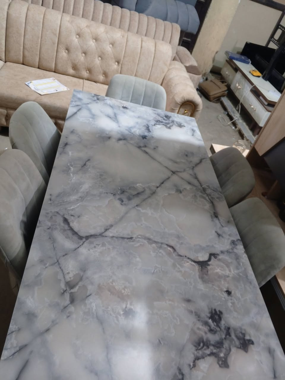 ميز طعام ٦ كراسي العد ٦ مستعمل شي قليل نضافه فول وبسعر مناسب العنوان تكريت شارع  الزهور لحولي مقابل مدرسه كنوز لهليه مجاور مجمع رداد للنشائيه 

للاستفسار اكثر تصال على الرقم الهاتف او مراسله ع واتساب 
***********
***********
