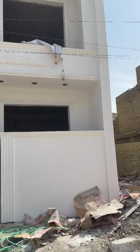 يالله
السلام عليكم 
للبيع بيت مساحه 50
ثلاث طوابق
مكون من صاله 
ثلاث غرف نوم 
2حمام 
مطبخ 
الطابق الارضي مرمر 
والباقي بور سلين 
بناء درجه اولى 
مكان تلبيت التراث خلف الملعب لتراث 
شبابيك كله الامنيوم 
البوب تركيه وباب الدخول قاصه 
اسلمك مفاتيح خلال 25يوم ان شاء الله لبيت جاهز 
السعر 130وبي مجال  
للاستفسار الاتصال على الرقم التالي ***********
***********
