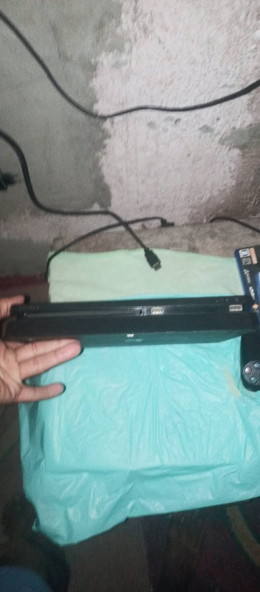 بلي فور سلم ب290 غراضه كامله وبدأت ثنين وميتهكر حالين اله سويله داون كريد يعني ينفتح جهاز ويعيد نضامه وياه 4 اقراص بيس 18 وحرب مودرن 2 ودرايفر 5 ولاه الحرب ج4 مكاني بغداد العبيدي رقمي واتساب ***********
