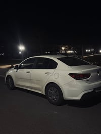 كيا ريو موديل ٢٠ ماشيه. ٤٣ ميل سياره بدون صبغ بارد شويه بالجاملغ وآقل ...