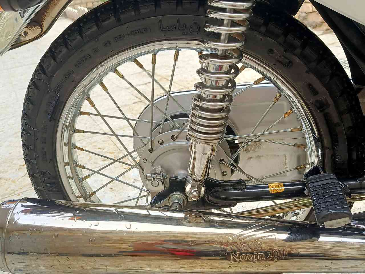 للبيع دراجه نامه اوراق اصولي وكيلهه سيد خلدون اوراق كاملة دراجه نضيفه مابيهه اي نقوصات نقص واحد مابيهه فول بس دهن وبانزين .
ابيعهه لان محتاج مابايعهه ولا اريد ابيعهه الله يشهد بس محتاج صار عندي ضرف...

سعر 1200


**إذا كنت صاحب هذا الإعلان وتريد حذفه لأي سبب، رجاءا أرسل رسالة إلى الدعم الفني**