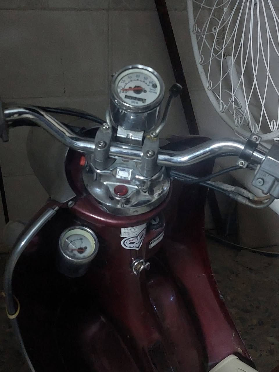 سلام عليكم دراجه كلاسك فحل للبيع او(مراوس) الدراجه ماناقصه شي مكاني بغداد العبيدي الدراجه بيع اومراوس للتواصل خاص او عرقم(***********)
