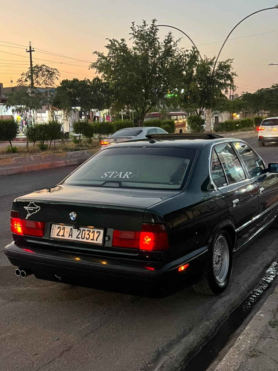 للبيع بي ام موديل 1990كير محرك 525 بلدي520 سياره جاهزه من كلا نواحي بدون ضربه قويه صبغ عام سياره فول مواصفات تبريد صقف سلايت صدر تايرات كهربئيات كلا جديد تشغيل عن بعد شاشه كامره بسمي سياره حلاو جاهزه داخل اصفر دفتر بنزين بي سعر 58 مكان كركوك ***********
